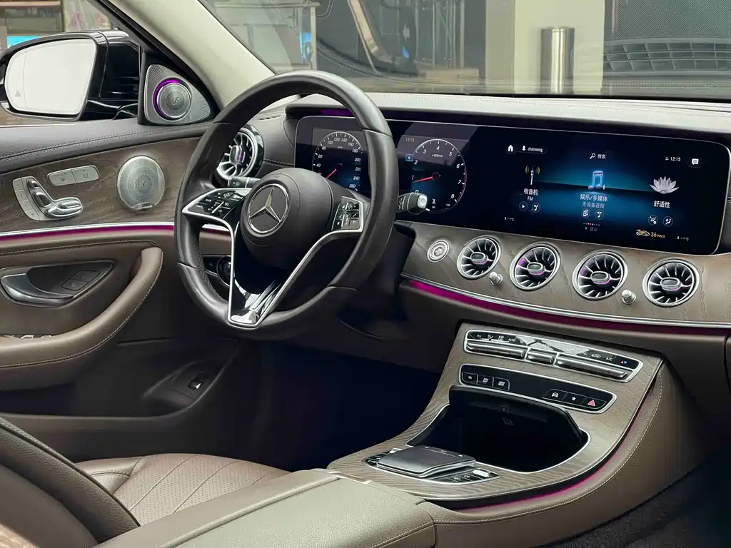 MERCEDES-BENZ E CLASS