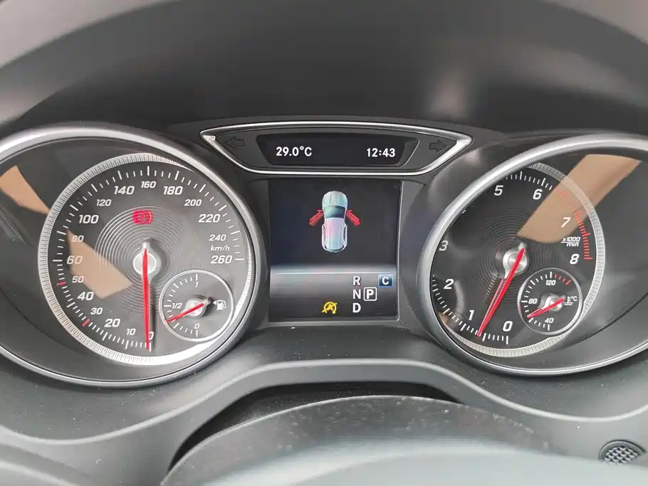 Mercedes-Benz GLA — миниатюра 13