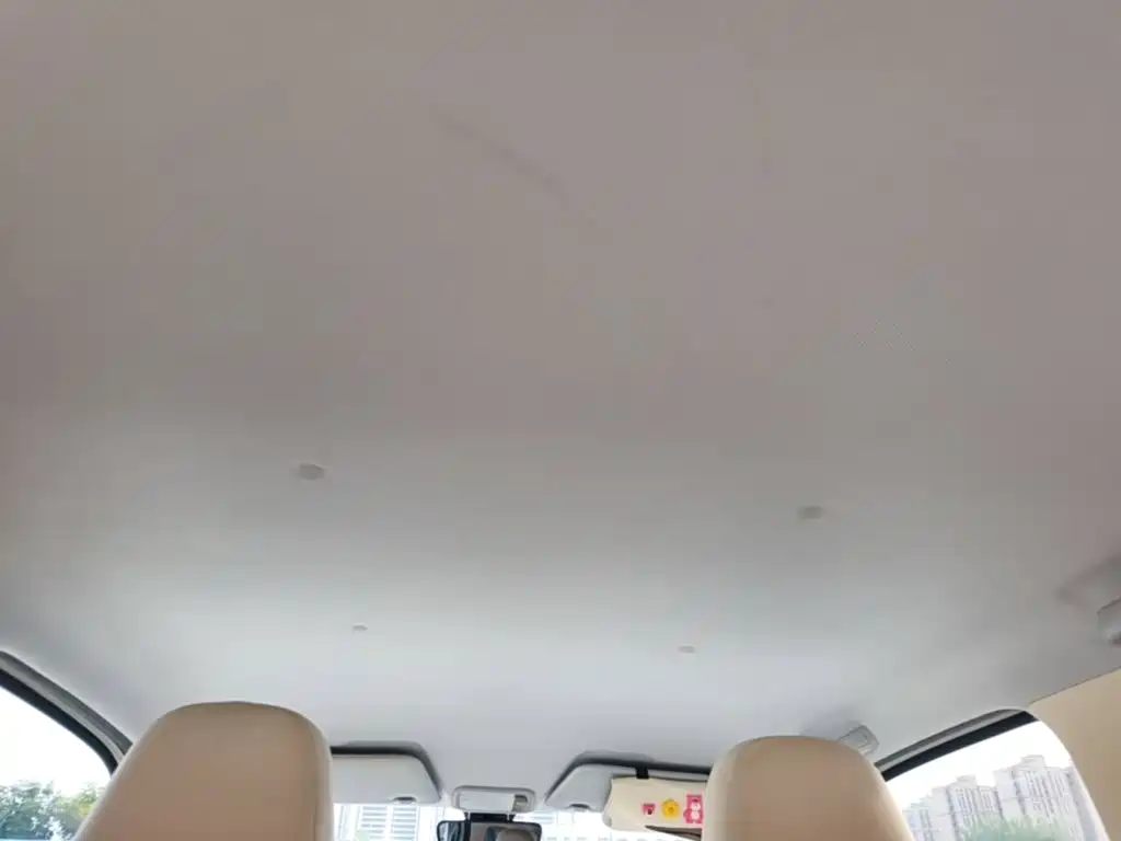 Wuling MINIEV — миниатюра 18