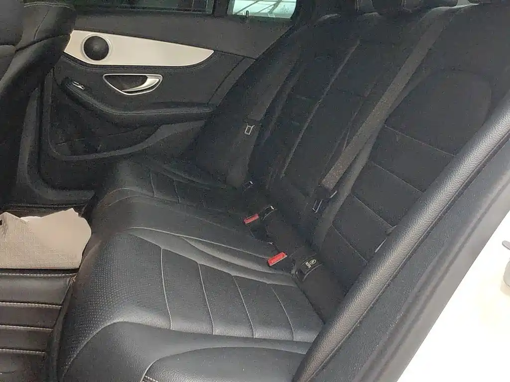 Mercedes-Benz C-Class — миниатюра 15