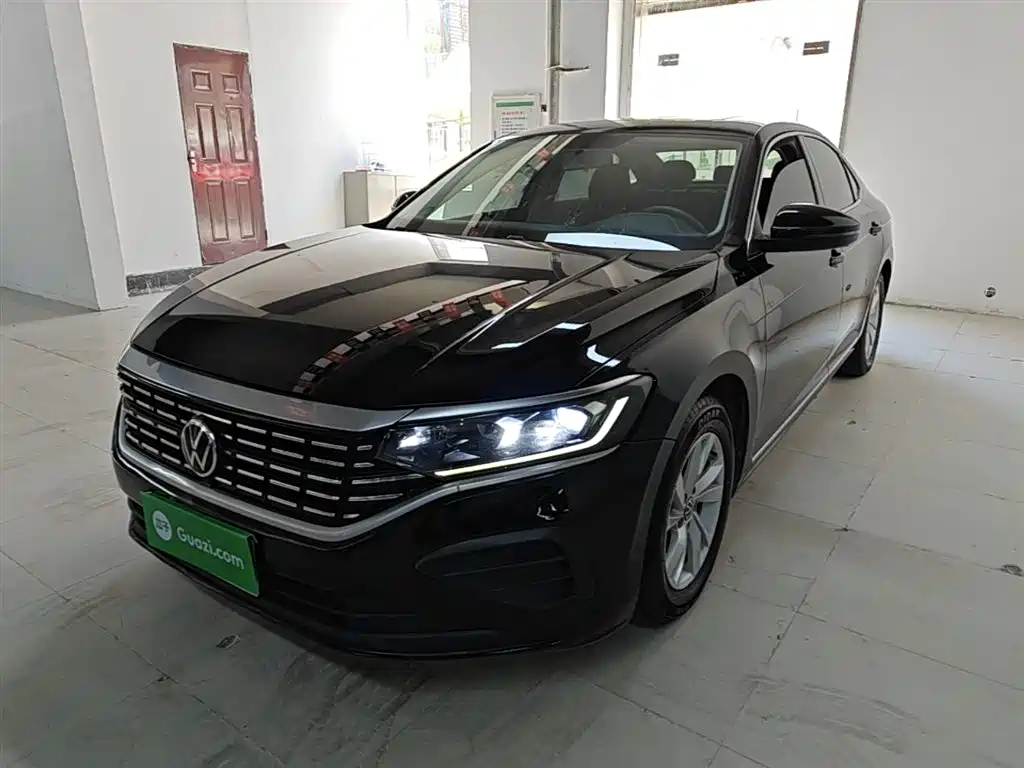 Volkswagen Passat 2023