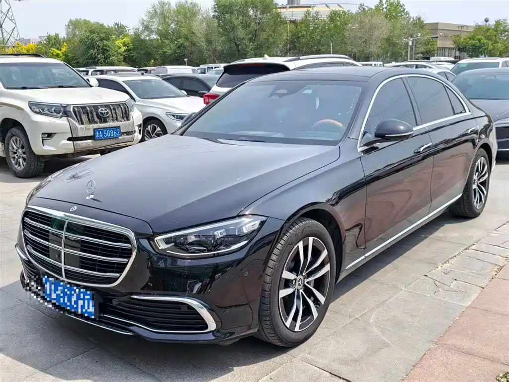 Mercedes-Benz S-Class 2024