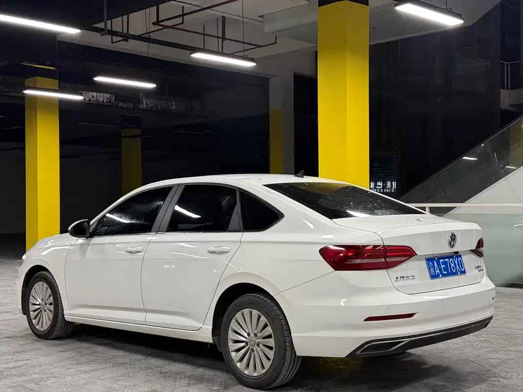 Volkswagen Lavida — миниатюра 6