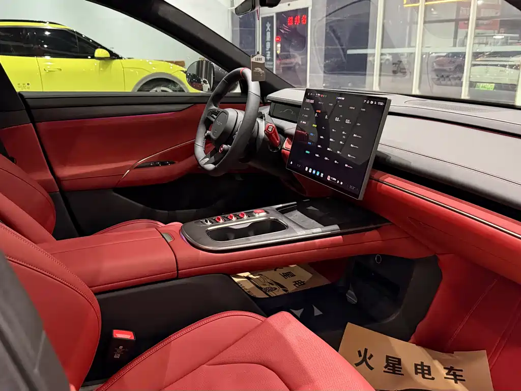 XIAOMI CAR XIAOMI SU7