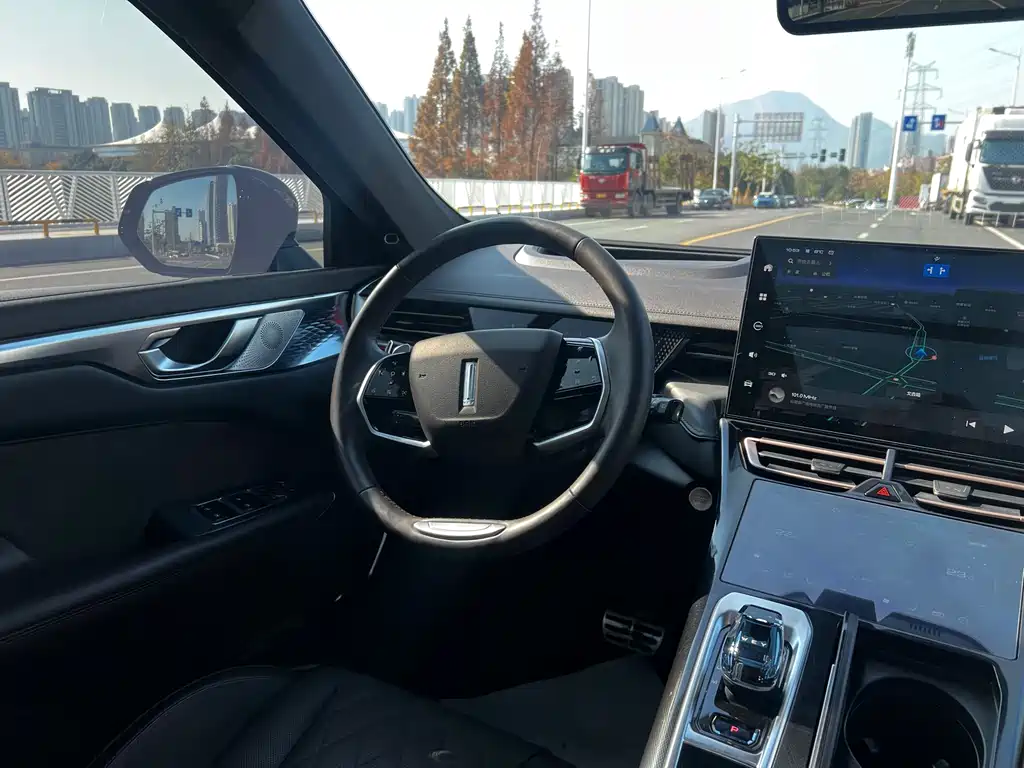 WEI PAI WEI BRAND MOCHA