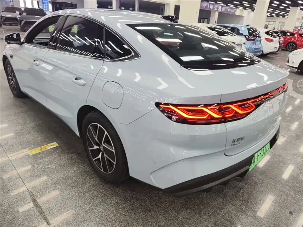 BYD Qin L L 2025 DM-i Smart Drive 120KM