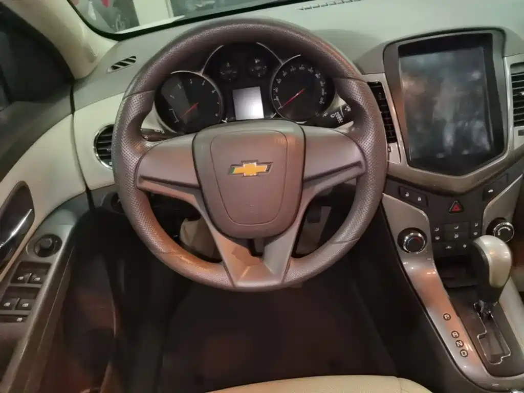 Chevrolet Cruze — миниатюра 11