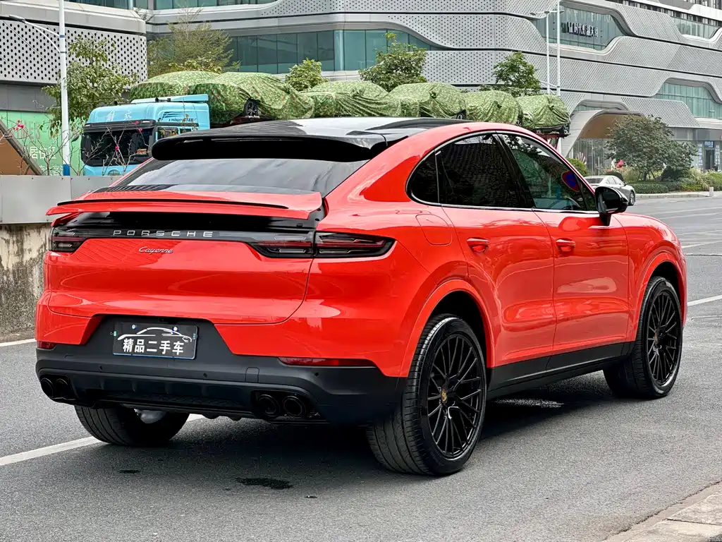 PORSCHE CAYENNE