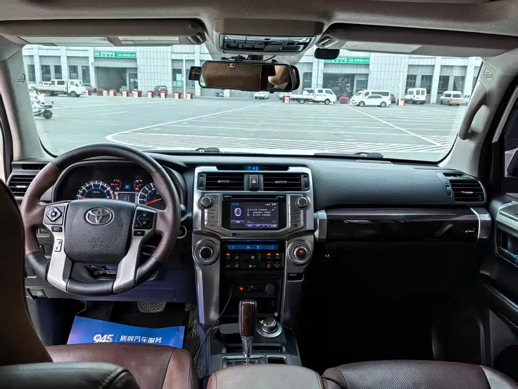 Toyota 4Runner — миниатюра 6