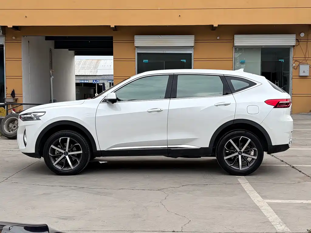 Haval F7 - фото 15