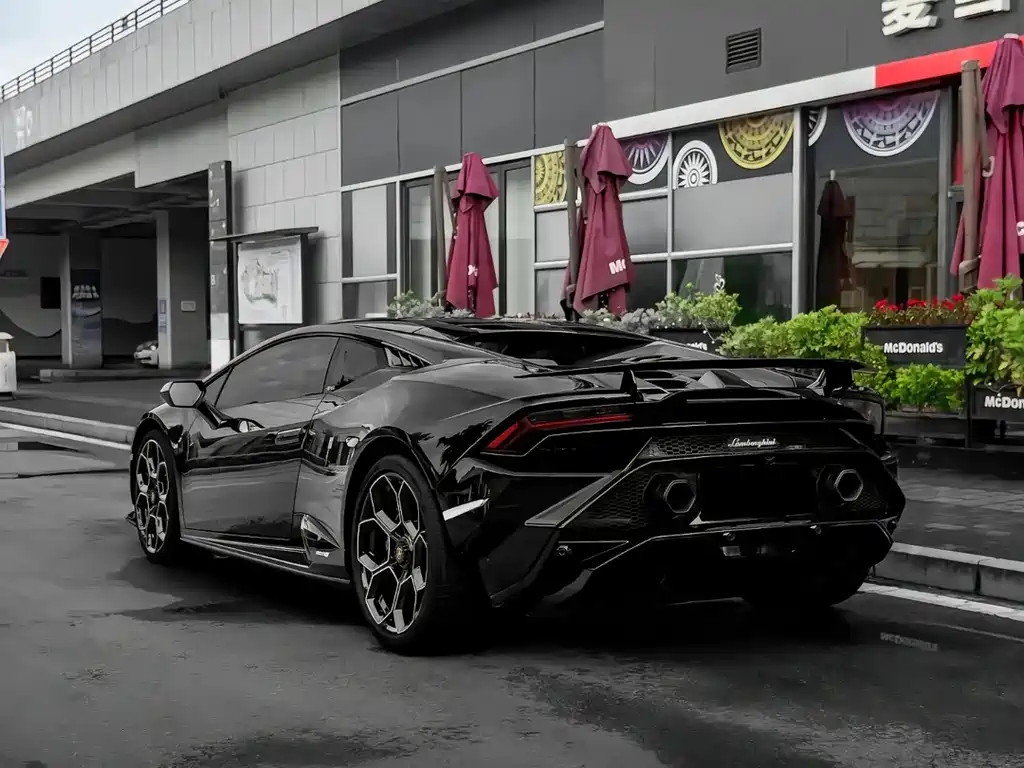 Lamborghini Huracán — миниатюра 5