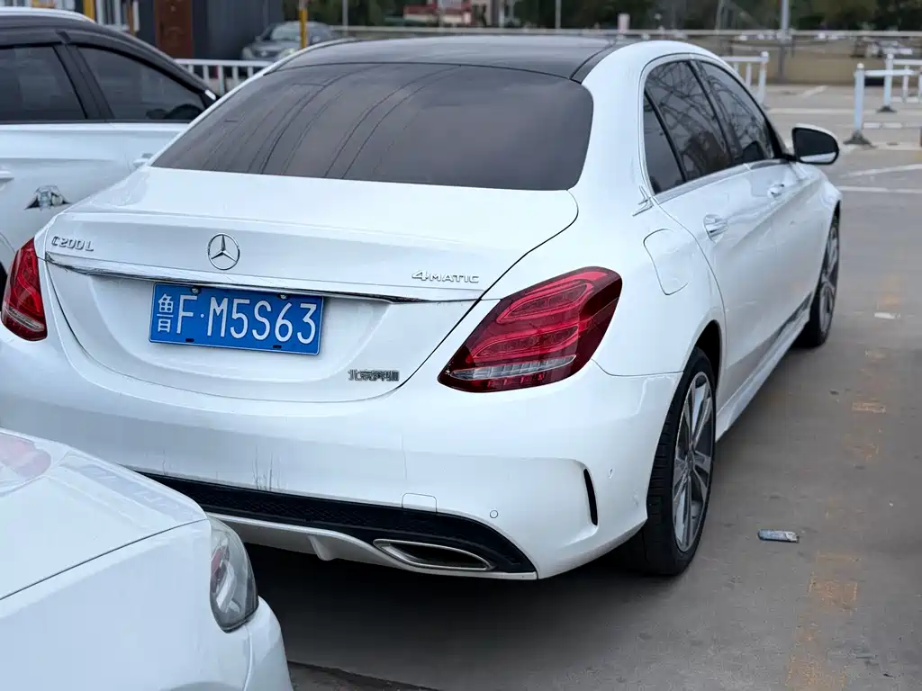 Mercedes-Benz C-Class — миниатюра 4