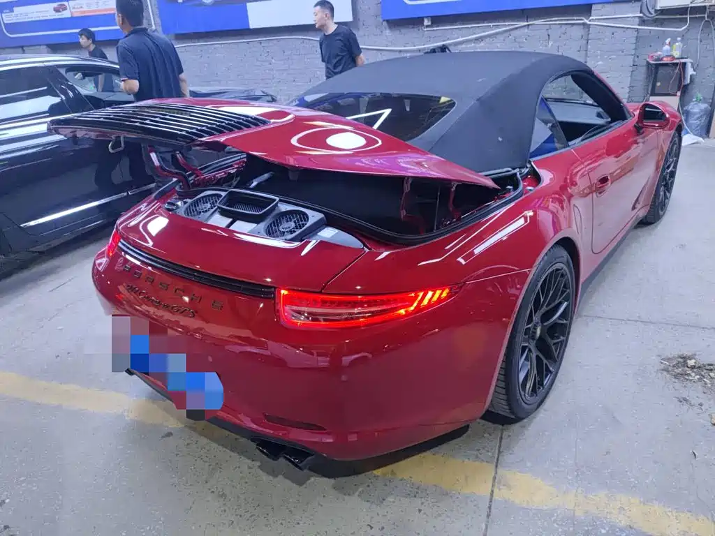 Porsche 911 2015 Carrera Cabriolet GTS 3.8L