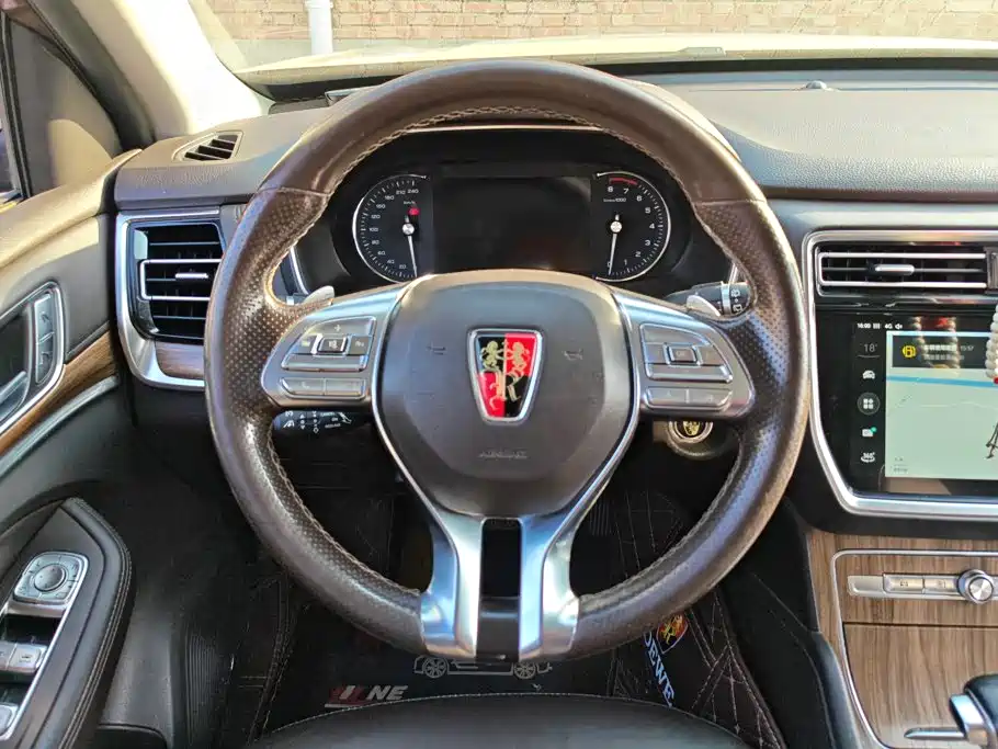 Roewe RX8 — миниатюра 15