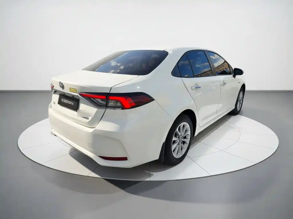 Toyota Corolla — миниатюра 4