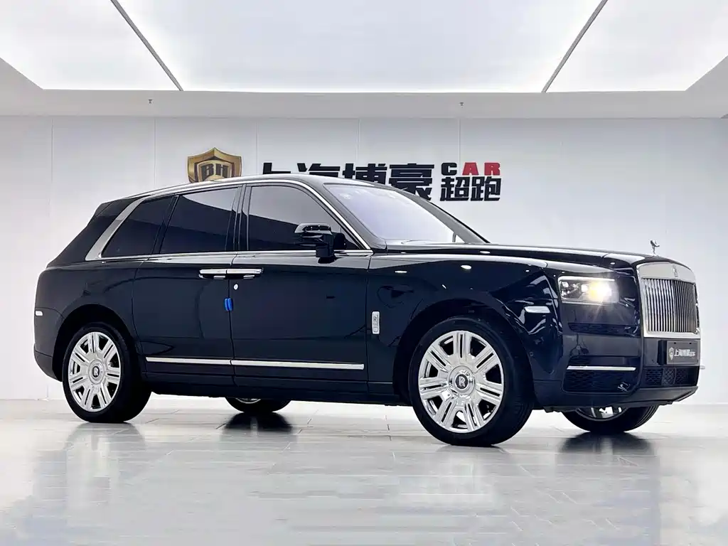 Rolls-Royce Cullinan 2024 мест