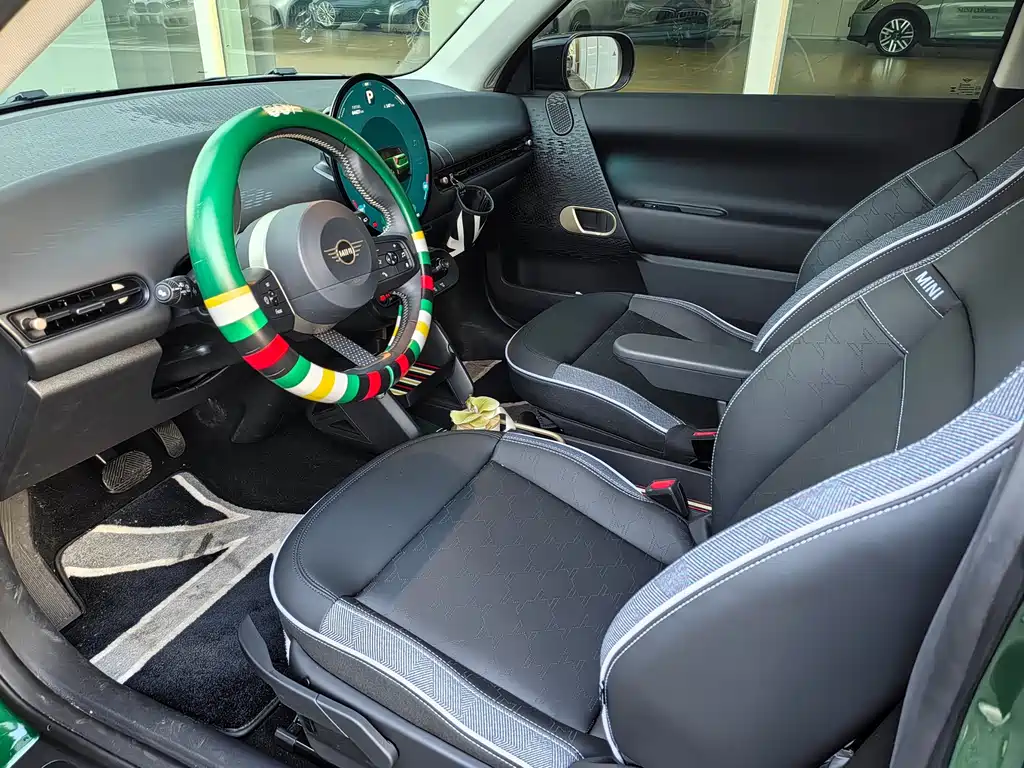 Mini COOPER 2025 456km COOPER E