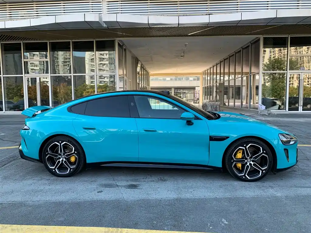 XIAOMI CAR XIAOMI SU7