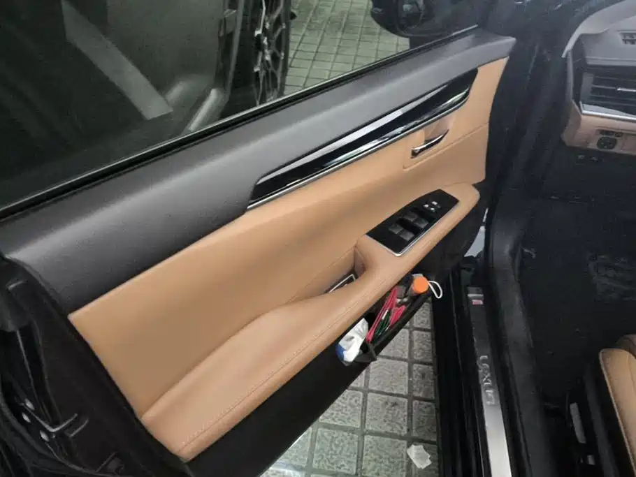 Lexus ES — миниатюра 7