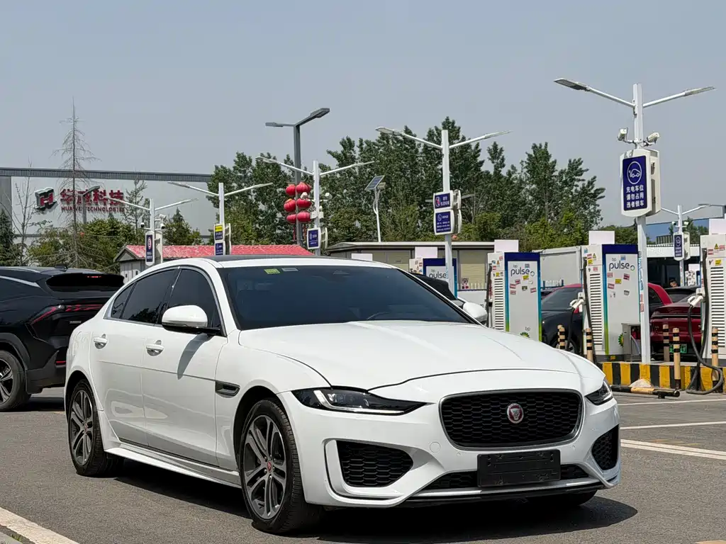 Jaguar XEL 2024 2.0T 250PS R-DYNAMIC S Sport