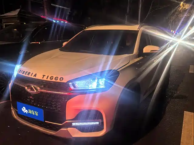 CHERY TIGGO 8