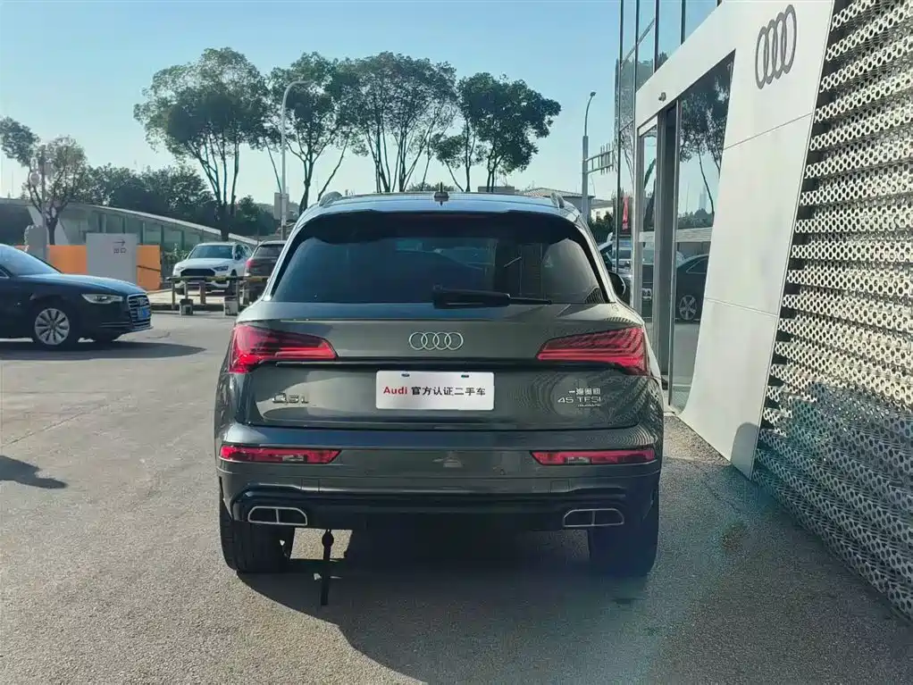 AUDI Q5L