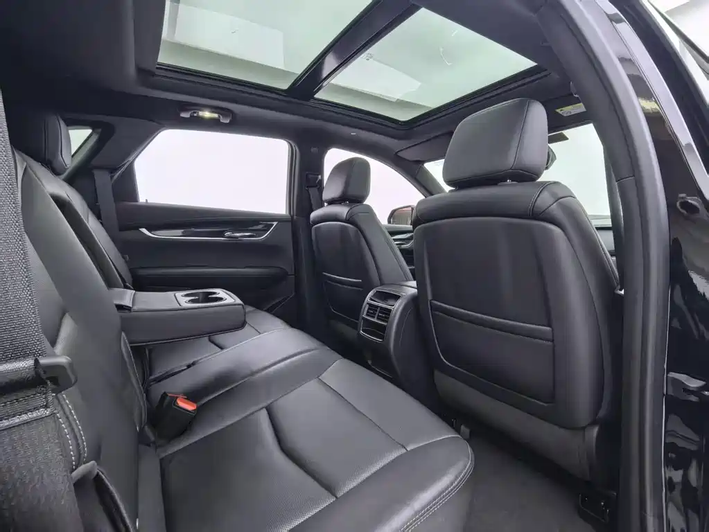 Cadillac XT5 — миниатюра 9