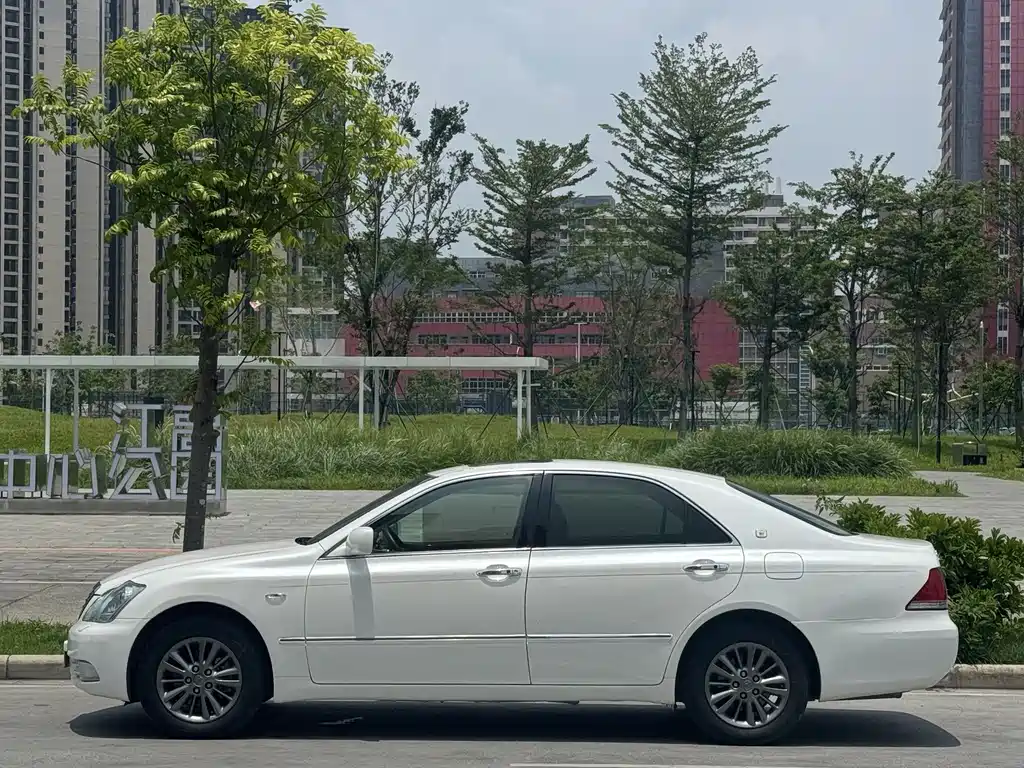 Toyota Crown 2005 3.0L Royal Saloon