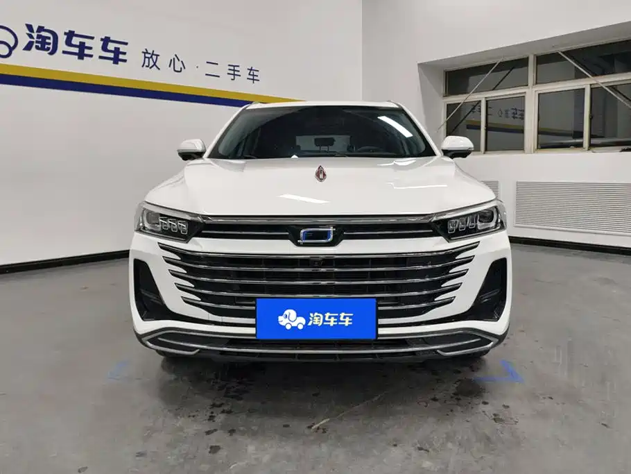 Bestune T77 2023 1.5T AT Luxury