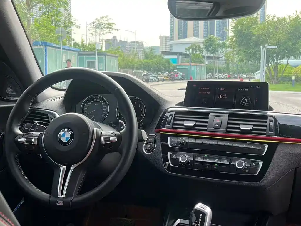 BMW 2 Series (Import) — миниатюра 9