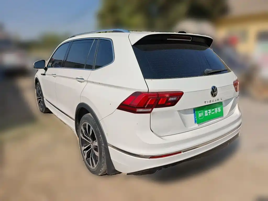 Volkswagen Tiguan L — миниатюра 4