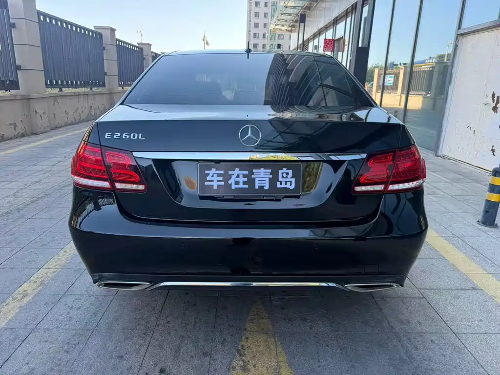 Mercedes-Benz E-Class — миниатюра 12