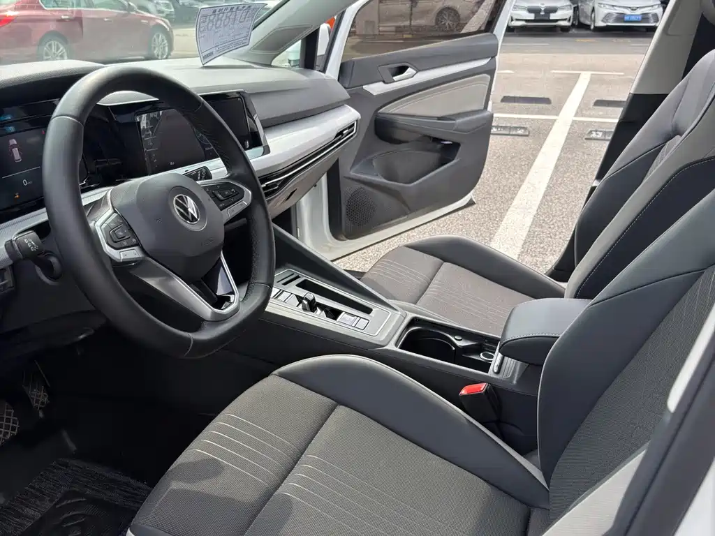 Volkswagen Golf — миниатюра 4