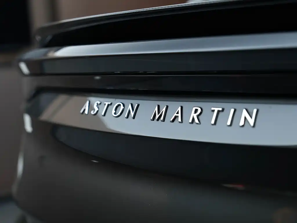 Aston Martin DBS 2019 DBS Superleggera V12 Coupe