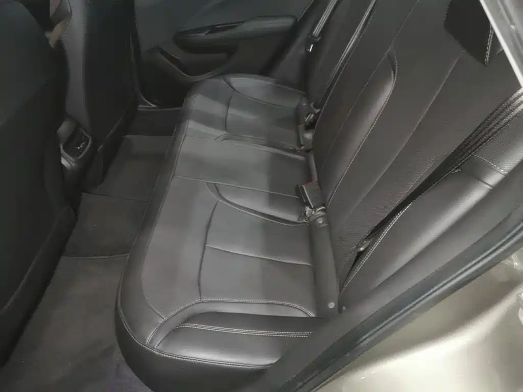 Buick Excelle — миниатюра 17