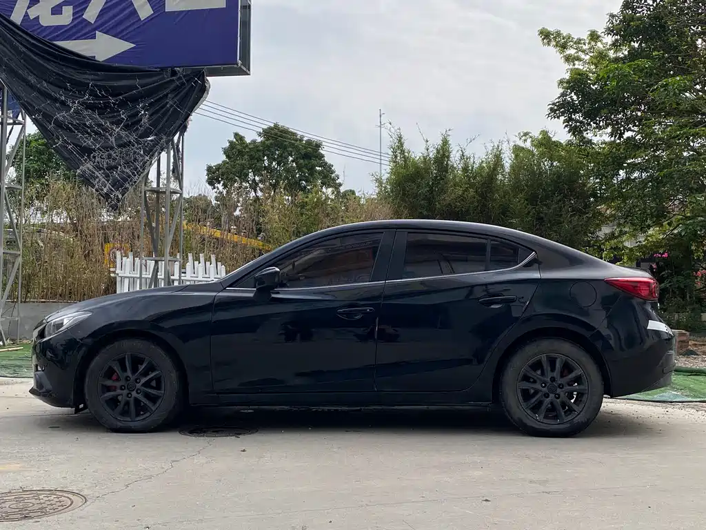 MAZDA 3 ANGKESAILA