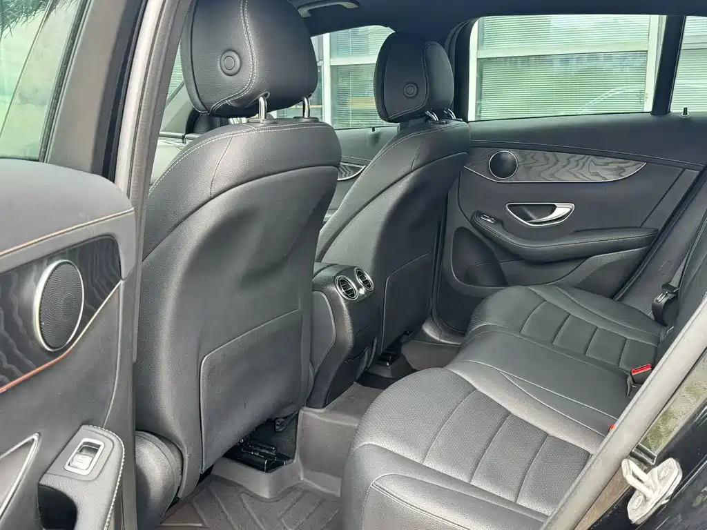 Mercedes-Benz EQC — миниатюра 5