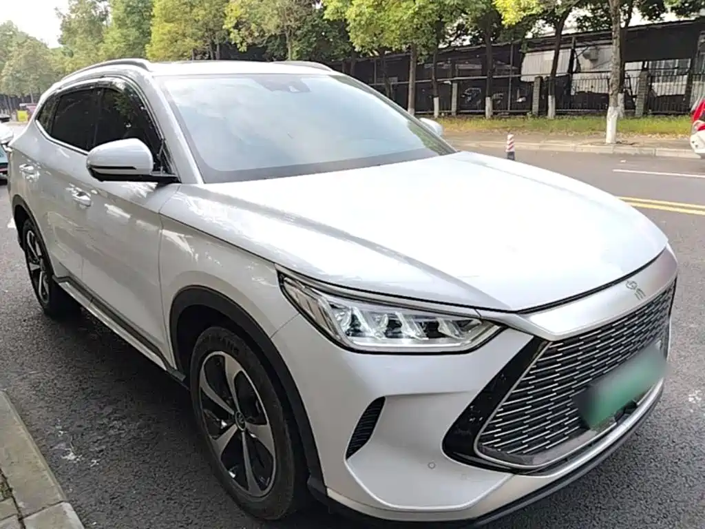 BYD PLUS New Energy — миниатюра 4