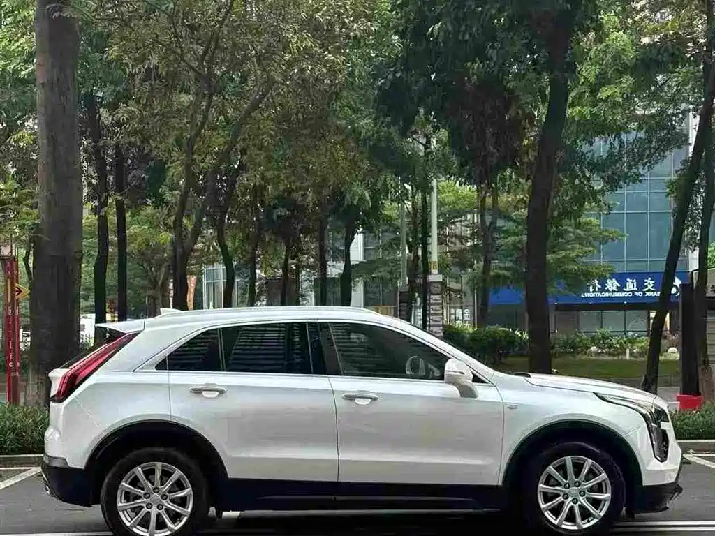 Cadillac XT4 — миниатюра 4