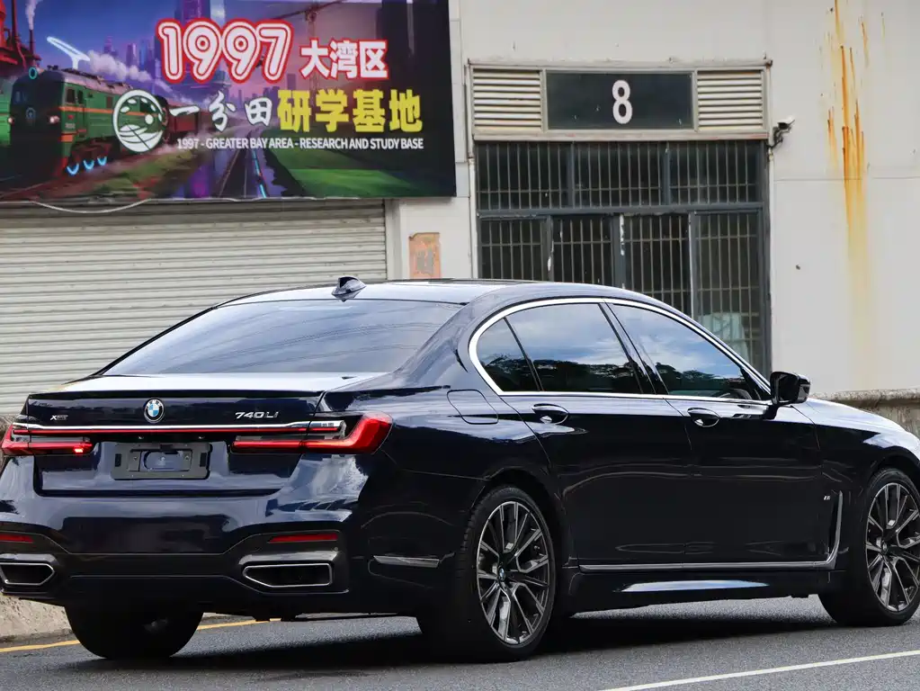BMW 7 Series 7 2022 740Li xDrive Executive M Sport