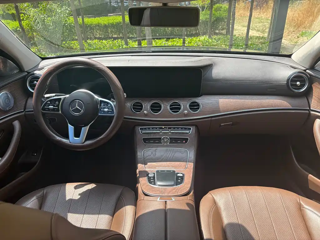 Mercedes-Benz E-Class E 2019 E 300 L Luxury