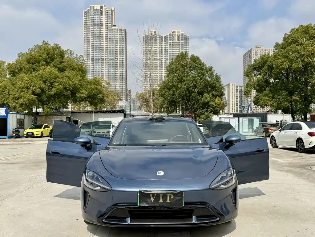 XIAOMI CAR XIAOMI SU7