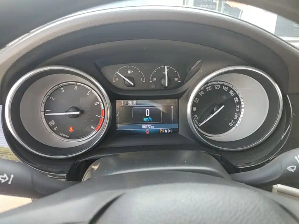 Buick Verano — миниатюра 12