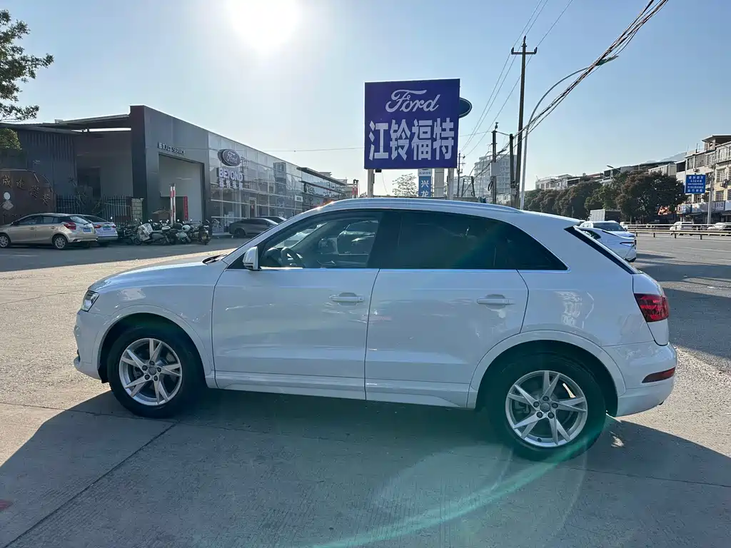 Audi Q3 — миниатюра 4