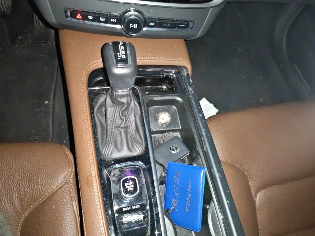 Volvo S90 — миниатюра 11