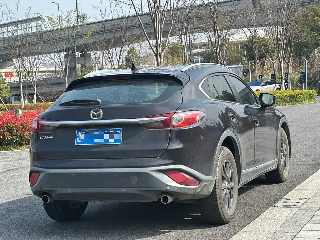MAZDA CX 4