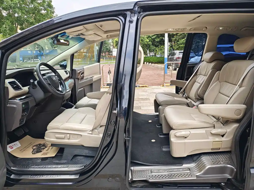 Honda Odyssey 2017 2.4L Luxury