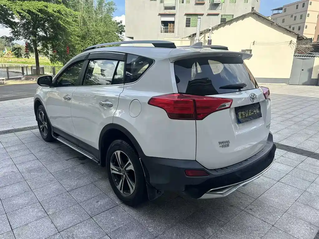 Toyota RAV4 2015 2.0L CVT
