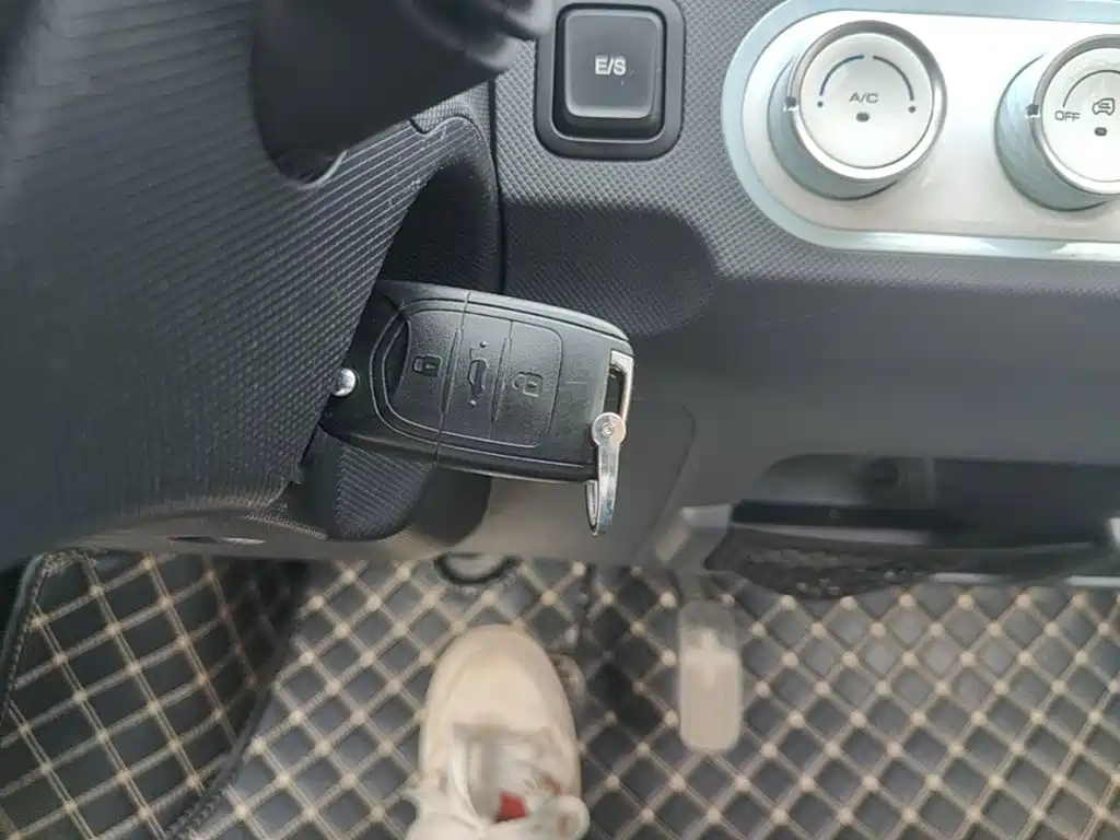 Wuling MINIEV — миниатюра 9