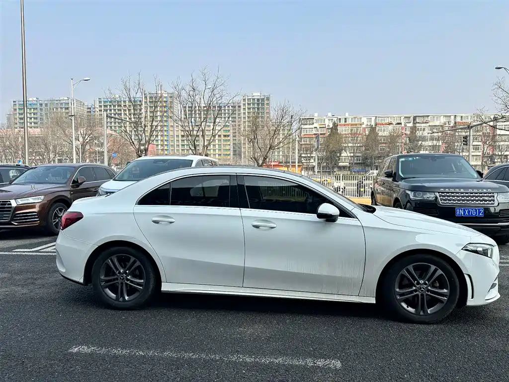 MERCEDES-BENZ A CLASS